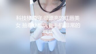 【新片速遞】  沙滩游泳场女厕全景偸拍㊙️各种类型美眉换衣方便㊙️有极品妹