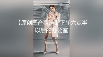  一男战三女三个超嫩美少女，浴室跪地吃吊，一起翘屁股求操，一个个轮流操