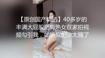 母狗女友忘我吃鸡巴