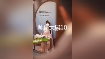   猥琐头套男大战巨乳老婆，吊钟奶子女上位超诱惑，无套多角度操逼内射