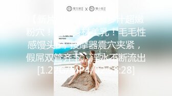 【新片速遞】成都妖艳❤️-Ts雪儿-❤️：酒店钓凯子，女友在旁边看，对，舔姐姐的马眼，用舌头舔，深到里面，吃到我吐丝，这个贱货贱狗！