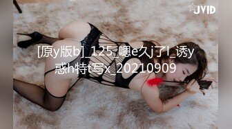 广东排骨哥KTV叫的三陪女唱唱歌喝喝酒艹艹逼