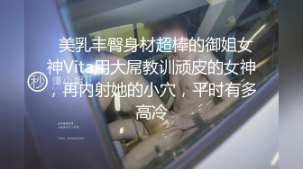 STP23508 【泡泡咕】颜值绿播下海  日入过万  极品女神  蜂腰翘臀尤物每天发嗲  直播间礼物横飞 精彩万分