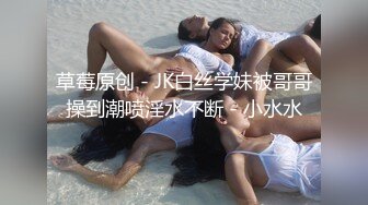 浴室暗藏摄像头偷拍表妹洗澡,正值青春期,脸上长满了青春痘,两只小娇乳和茂密的黑森林